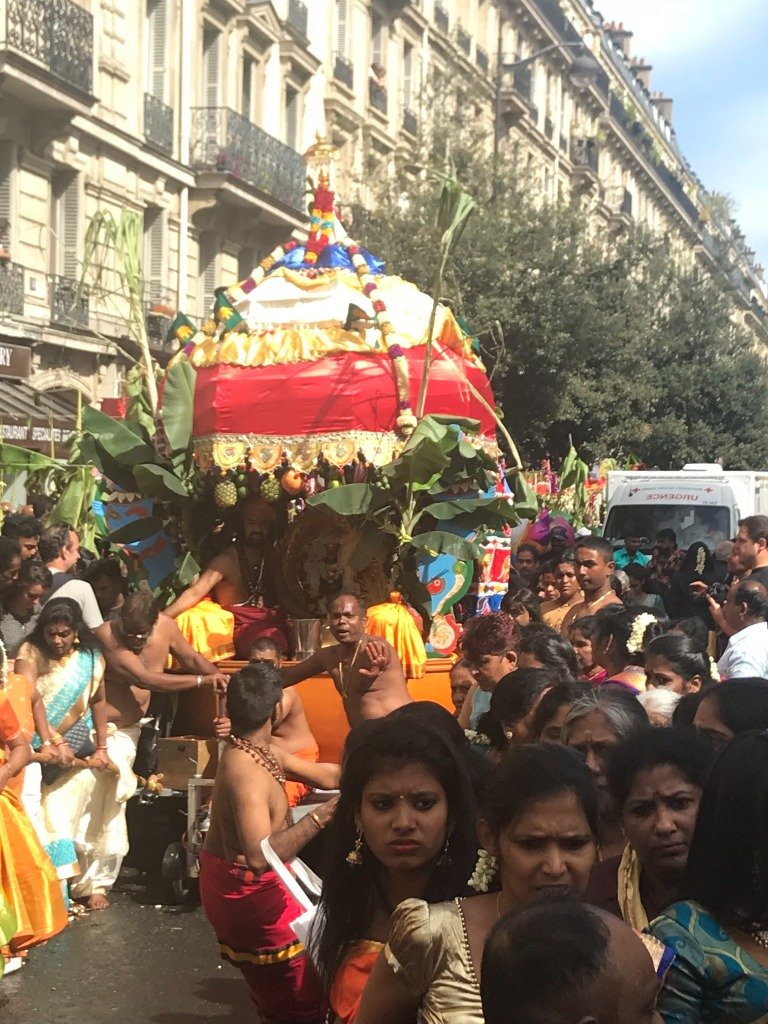 Ganesh Chaturthi (fête de Ganesh)
Défilé en l'honneur de Ganesh, Paris août 2018